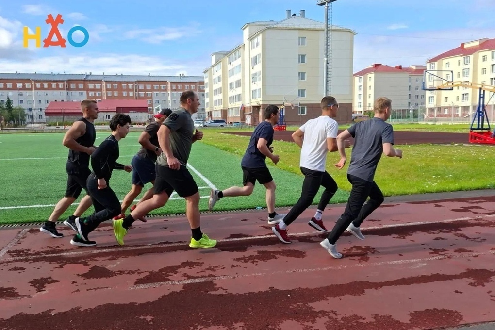 Спасатели НАО сдали зачёт по физподготовке