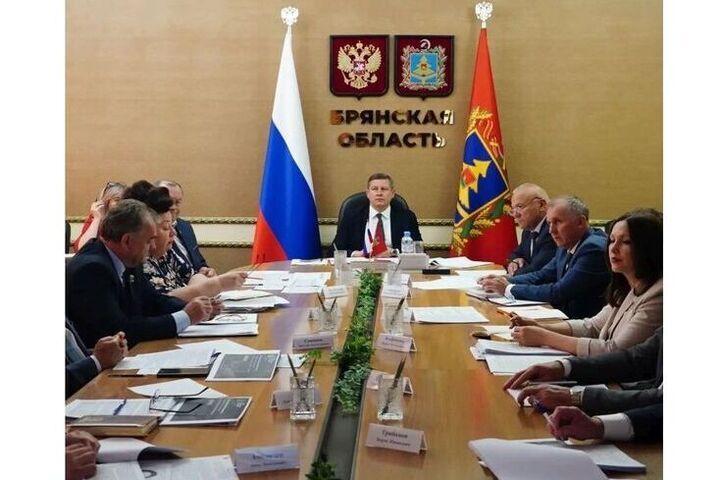 Врио губернатора Брянской области Егор Ковальчук провел оперативное совещание с заместителями