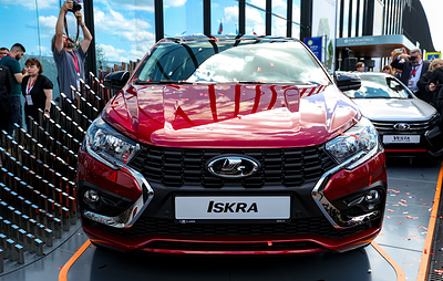 "Автостат": Lada Iskra вернулась в тройку самых продаваемых моделей бренда