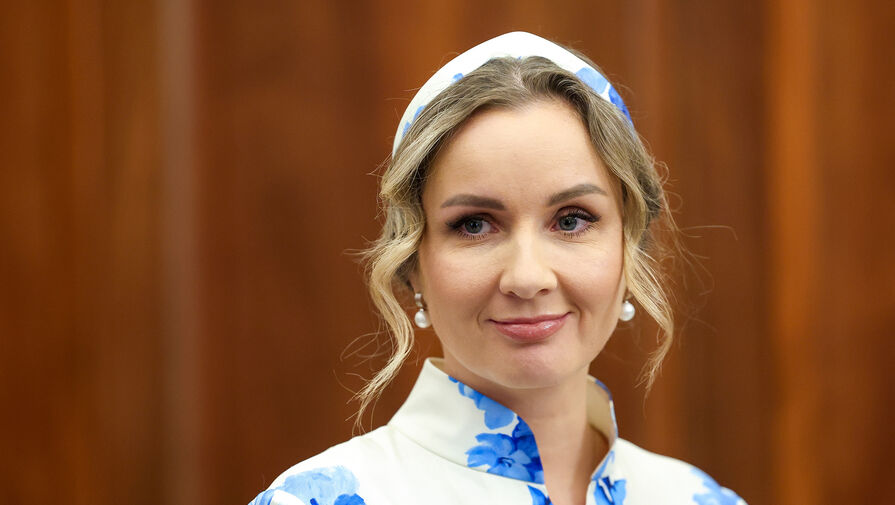 Львова-Белова рассказала о новых мерах поддержки российских семей