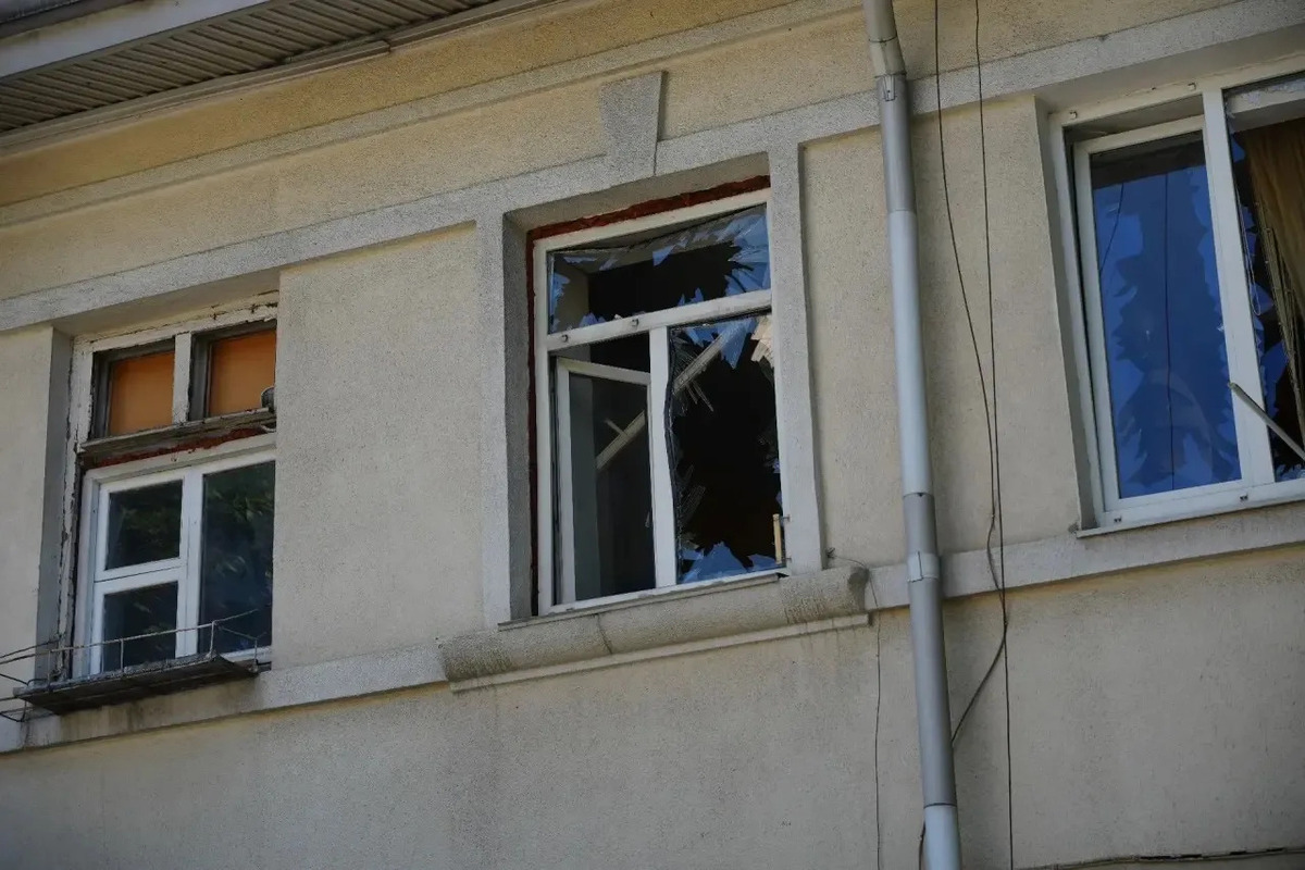 Продолжается ликвидация последствий атаки БПЛА на Новороссийск в ночь с 11 на 12 августа