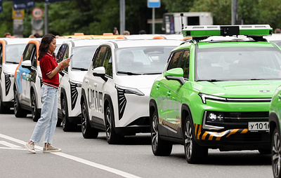 "Автостат": доля электромобилей на авторынке РФ впервые превысила 2%