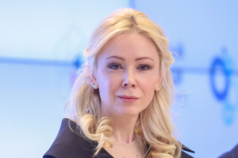«Поклонник Гитлера»: Мизулина раскритиковала приезд Уэста в Россию