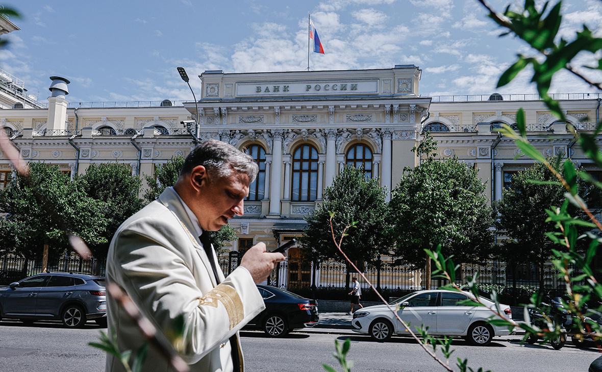 ЦБ рекомендовал кредиторам поддержать пострадавшие от атак предприятия