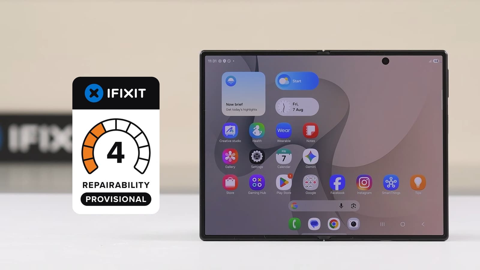 Новенький складной Samsung Galaxy Z Fold8 плох по ремонтопригодности. Авторы iFixit поставили ему всего 4 балла
