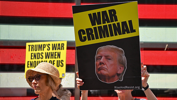 Рейтинг Трампа упал до исторического минимума в 33%