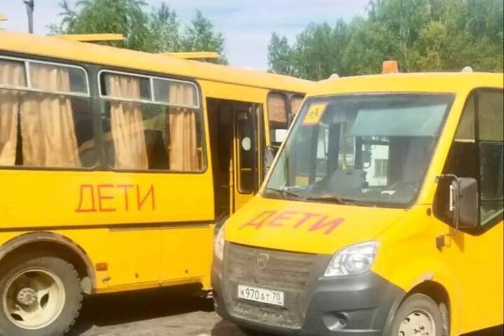 Техническое состояние школьных автобусов проверили в Тегульдетском районе перед 1 сентября