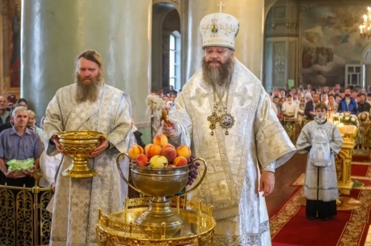 Священник Портнов рассказал, что делать с яблоками на Яблочный Спас