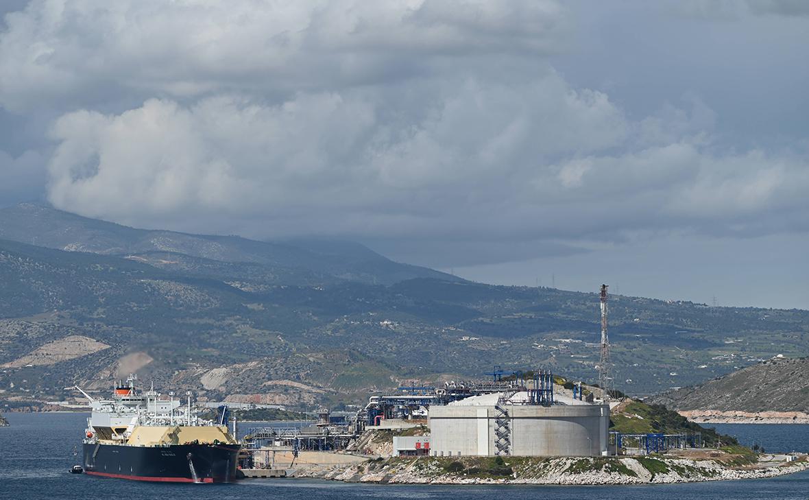 Одна компания перевезла в ЕС треть российского газа из Арктики