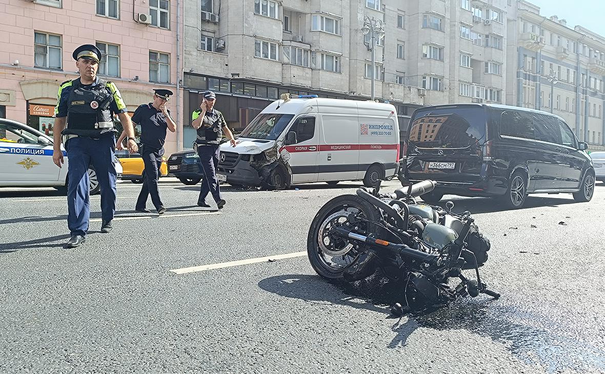 Зампред правления Генбанка разбился на мотоцикле