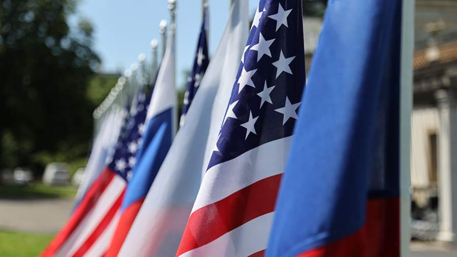 Политолог призвал не переоценивать влияние Кука на переговоры России и США