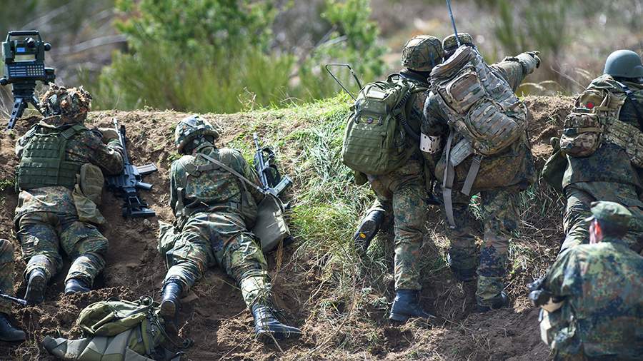 Военный эксперт назвал информационным вбросом план НАТО на случай конфликта с РФ