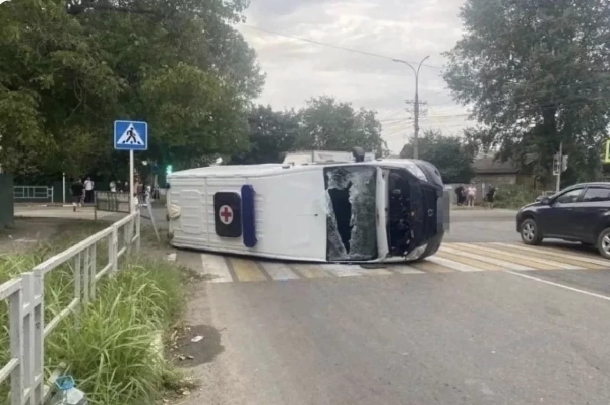 На Кубани пять человек пострадали в ДТП с машиной скорой помощи