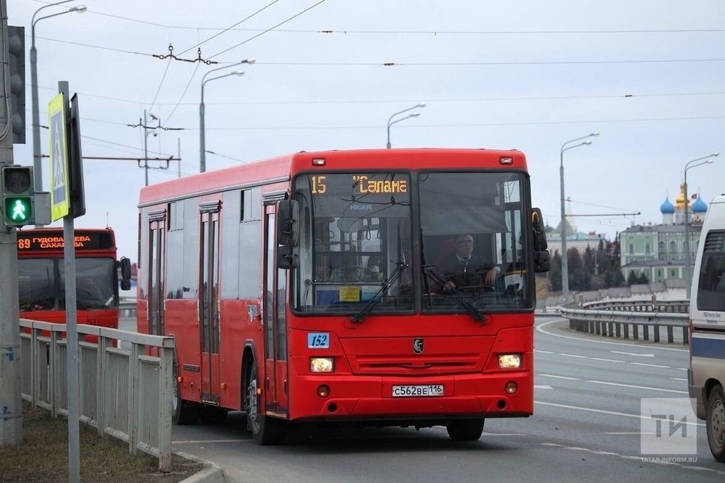 Мужчина напал на контролера в автобусе Казани