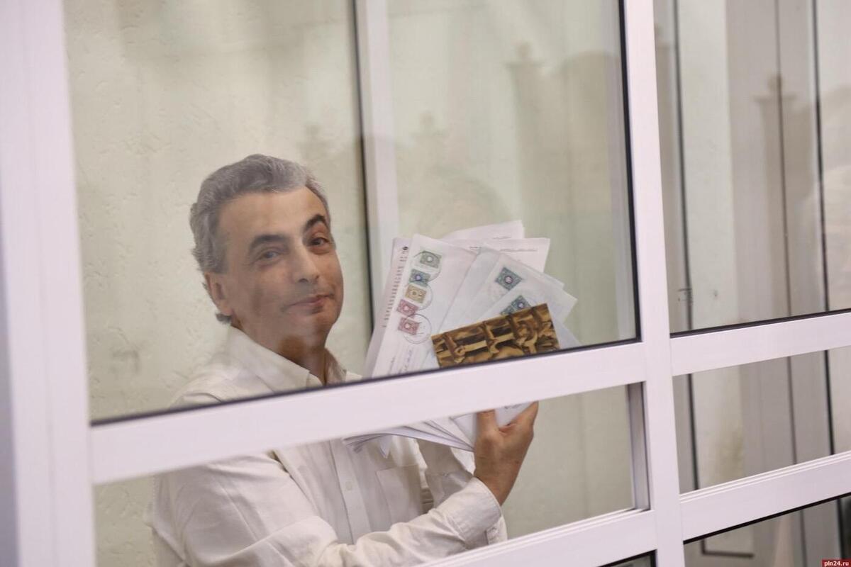 Чем запомнился Лев Шлосберг*