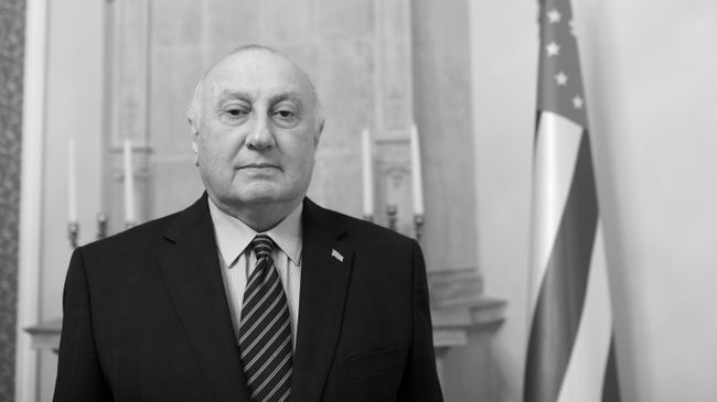 Умер первый посол Абхазии в России Игорь Ахба