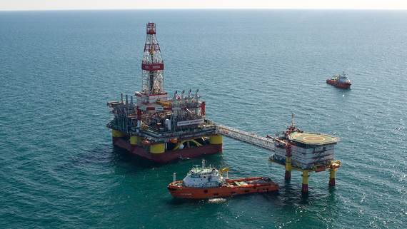 Казахстан усилит защиту нефтегазовых объектов в Каспийском море