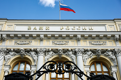 ЦБ выяснил, что в России большинство предприятий не планируют повышать зарплату