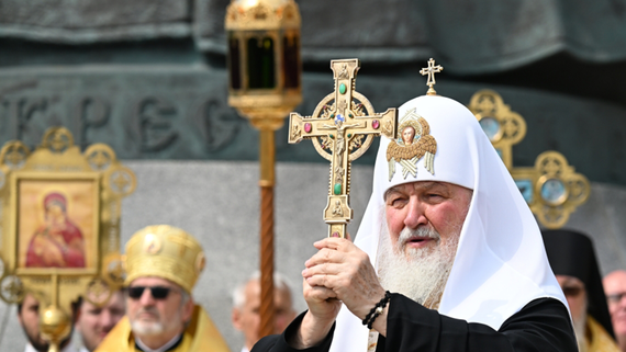Патриарх Кирилл возглавил молебен у мощей Дмитрия Донского