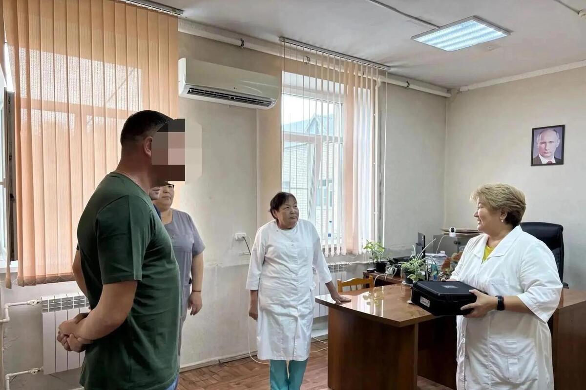 Медики из района Калмыкии передали бойцу на СВО современный детектор дронов
