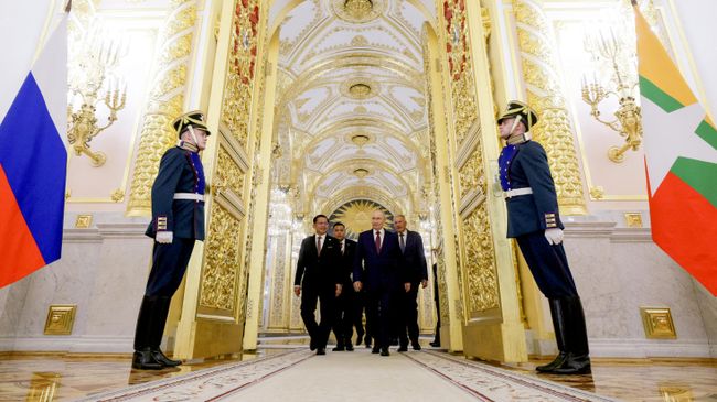 Путин заявил о готовности России помочь с разведкой углеводородов в Мьянме
