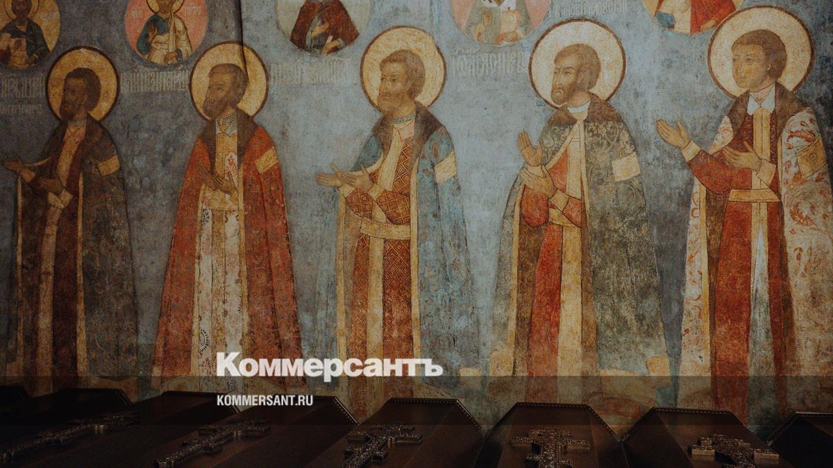 ТАСС: РПЦ передала части мощей Донского из Архангельского собора в другие храмы