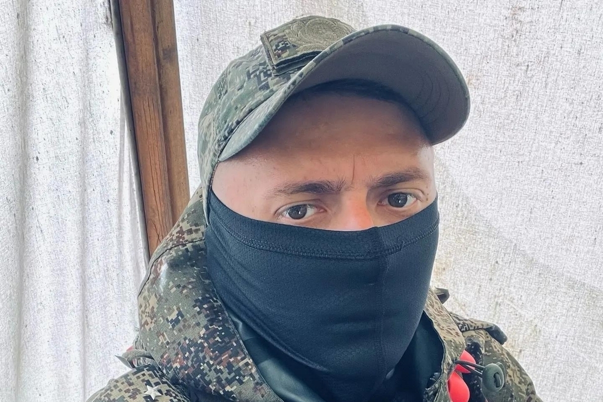 Фельдшер из Иванова Дмитрий Карулин награжден медалью Минoборoны за спасение раненых в зоне СВО