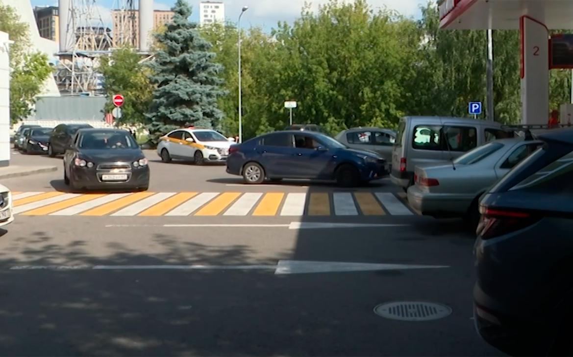 Как сейчас заправляются водители в Москве. Эфир телеканала РБК