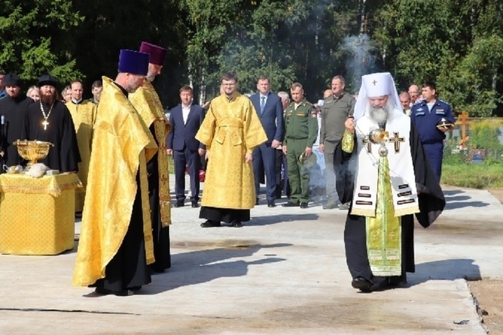 В Ново-Талицах освятили место под строительство храма-мемориала в память об участниках СВО