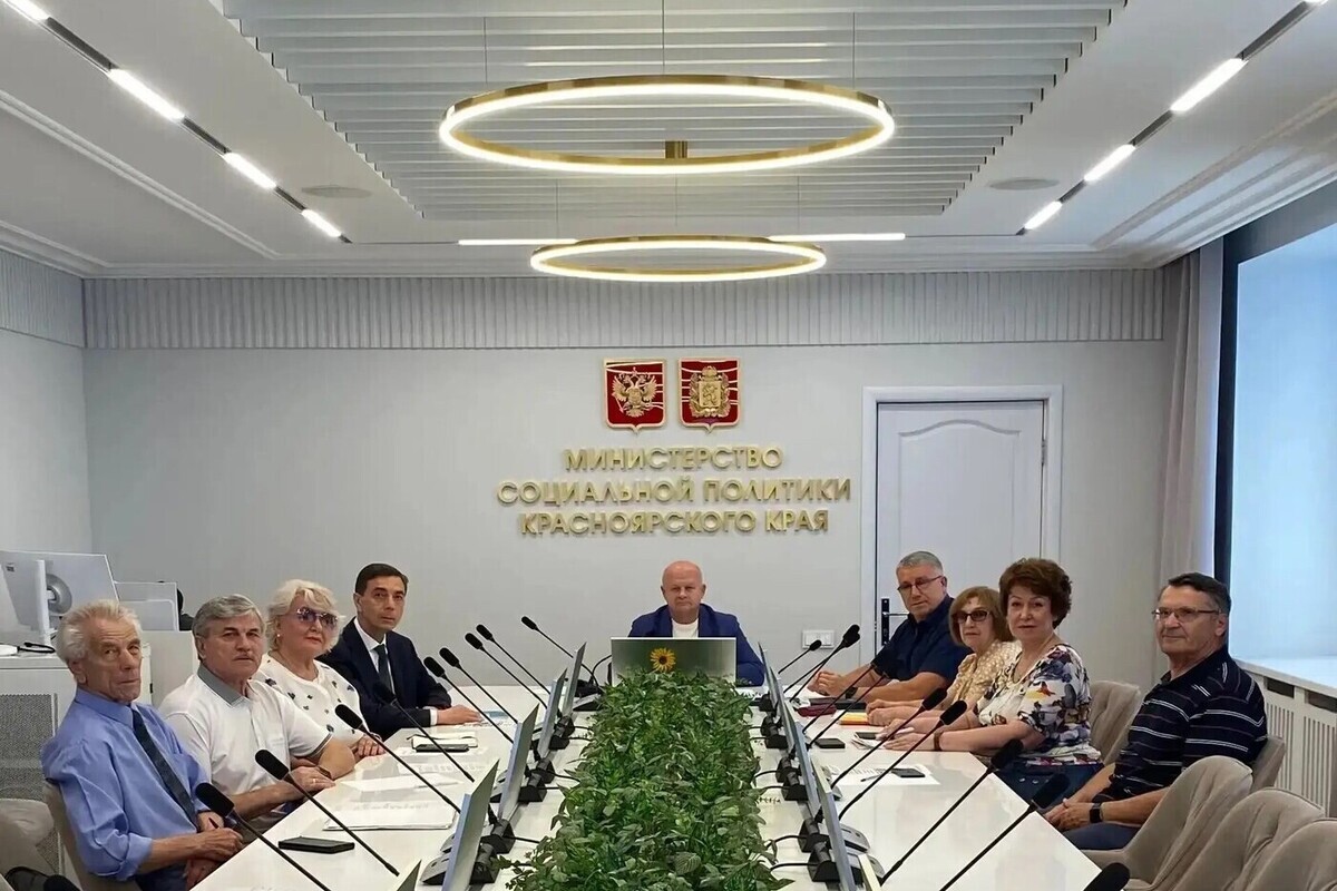 Глава крайизбиркома рассказал ветеранам Красноярского края о механизмах голосования на предстоящих выборах