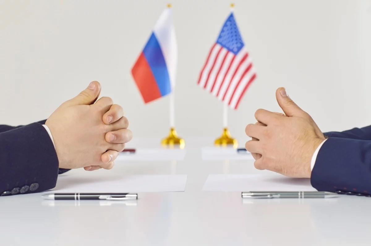 Сорвать любой ценой. Западные СМИ пишут о «тайных» переговорах РФ и США