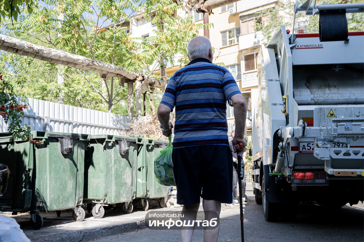 «Они упустили ситуацию»: советник губернатора Левитас обвинил ульяновский МинЖКХ в надвигающемся мусорном коллапсе