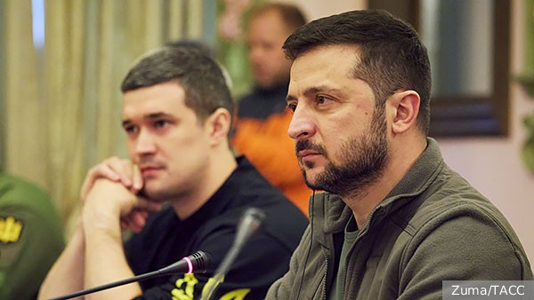 Politico: Уволенный министр обороны Украины бросил вызов Зеленскому