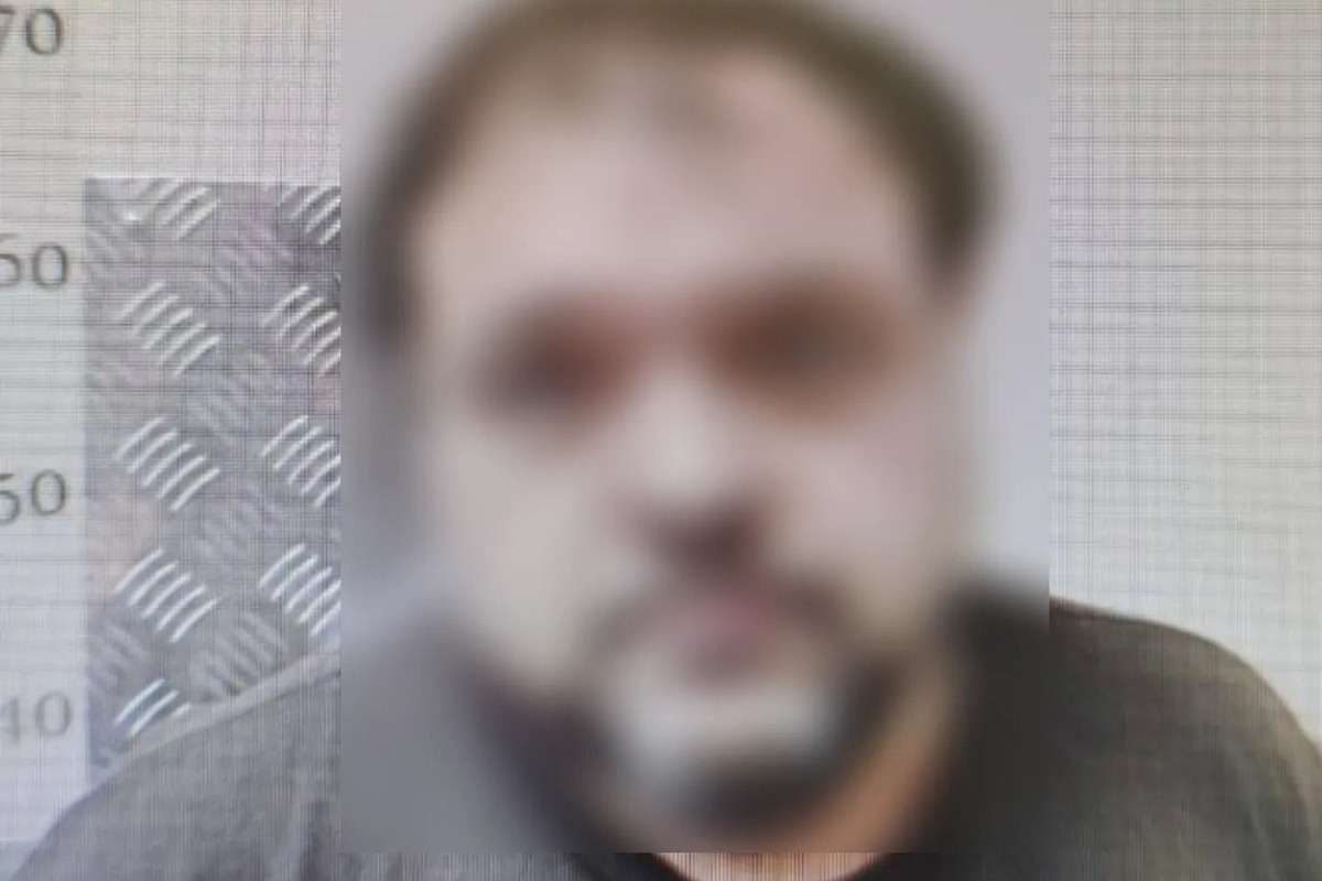 Дорожный стрелок с улицы Салова отправился в изолятор