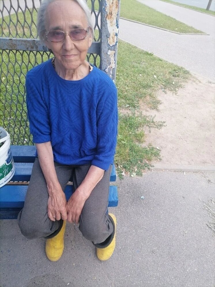 Волонтёр случайно встретила на улице пропавшую 74-летнюю женщину и вернула домой