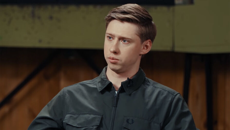 Стендап-комик Раевский рассказал, почему армия является главной темой его выступлений