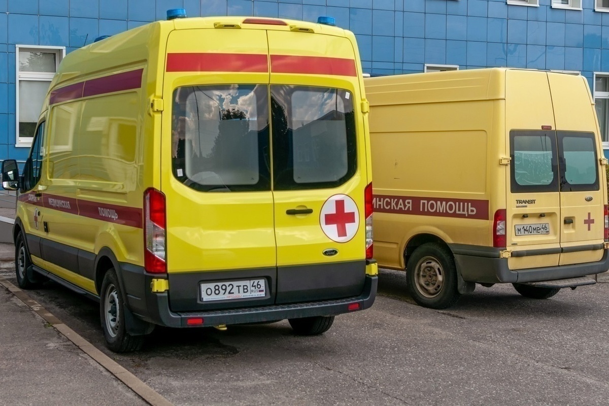 Под Курском два подростка попали в больницу после падения с мотоцикла
