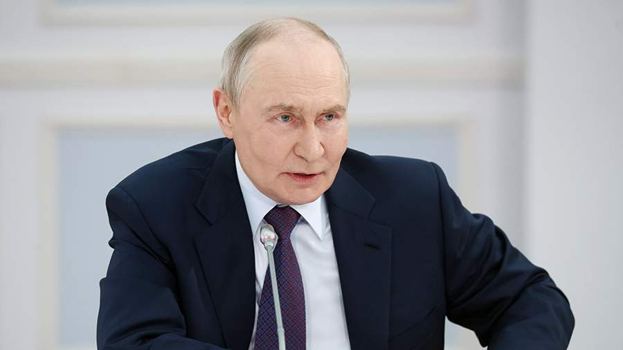 Путин призвал избавить от криминала сферу транспортных перевозок