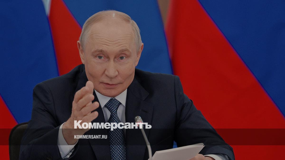 Путин обсудил с президентом Мали безопасность в Сахаро-Сахельском регионе // Путин провел телефонный разговор с президентом Мали Гоитой
