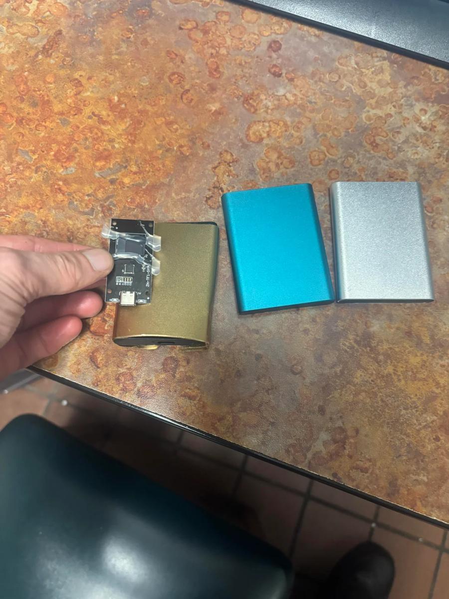 Заплатил за 96 ТБ, получил три обычные карты microSD: пользователь заказал три дешевы внешних накопителя на 32 ТБ каждый — что могло пойти не так?