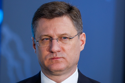 Новак назвал отдельной задачей привлечение допинвестиций на фондовый рынок