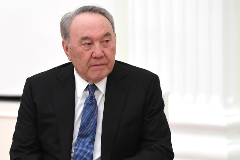Назарбаев лишился права выступать с идеями о внешней политике Казахстана