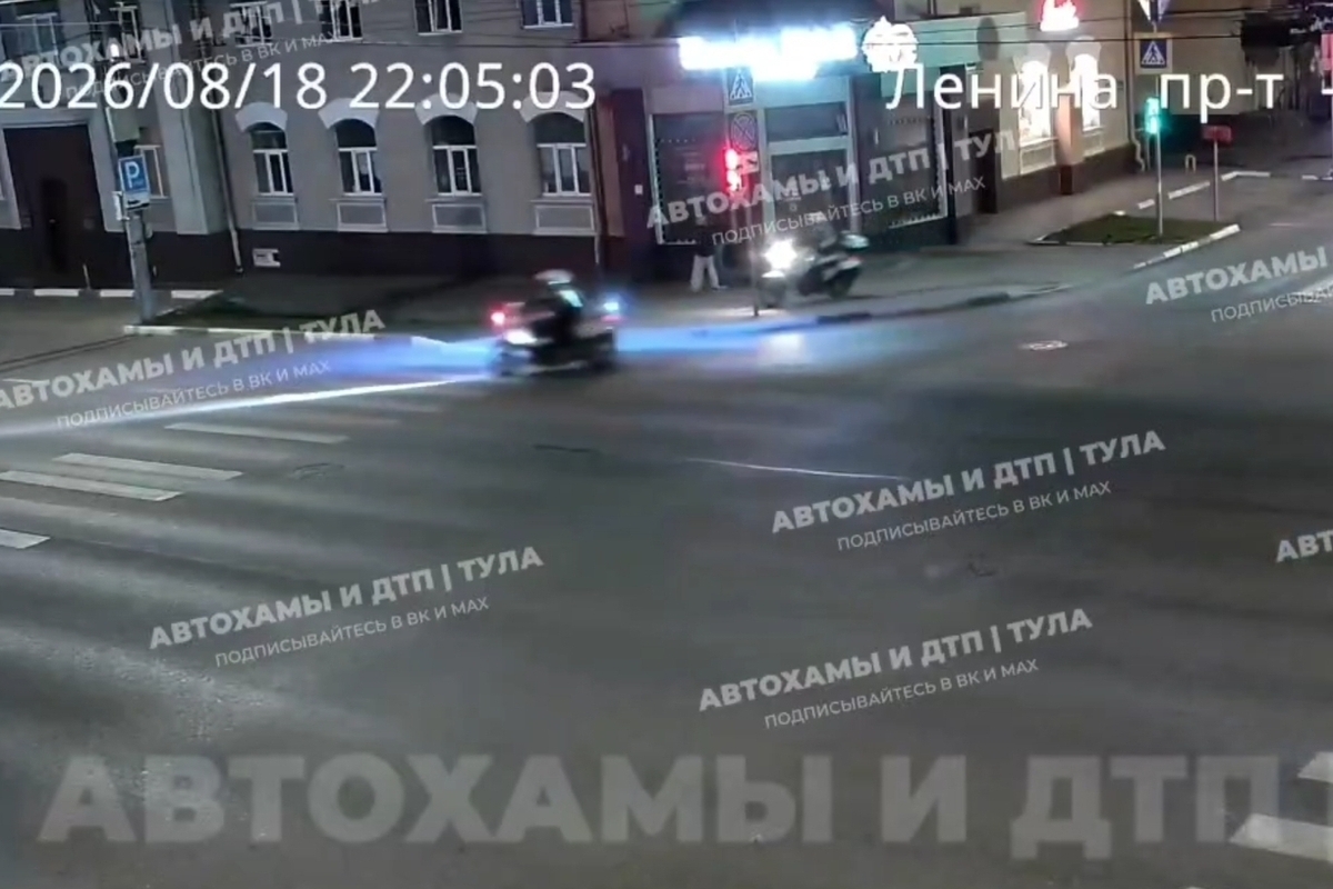Опубликовано видео экстремальной погони за питбайкером в центре Тулы