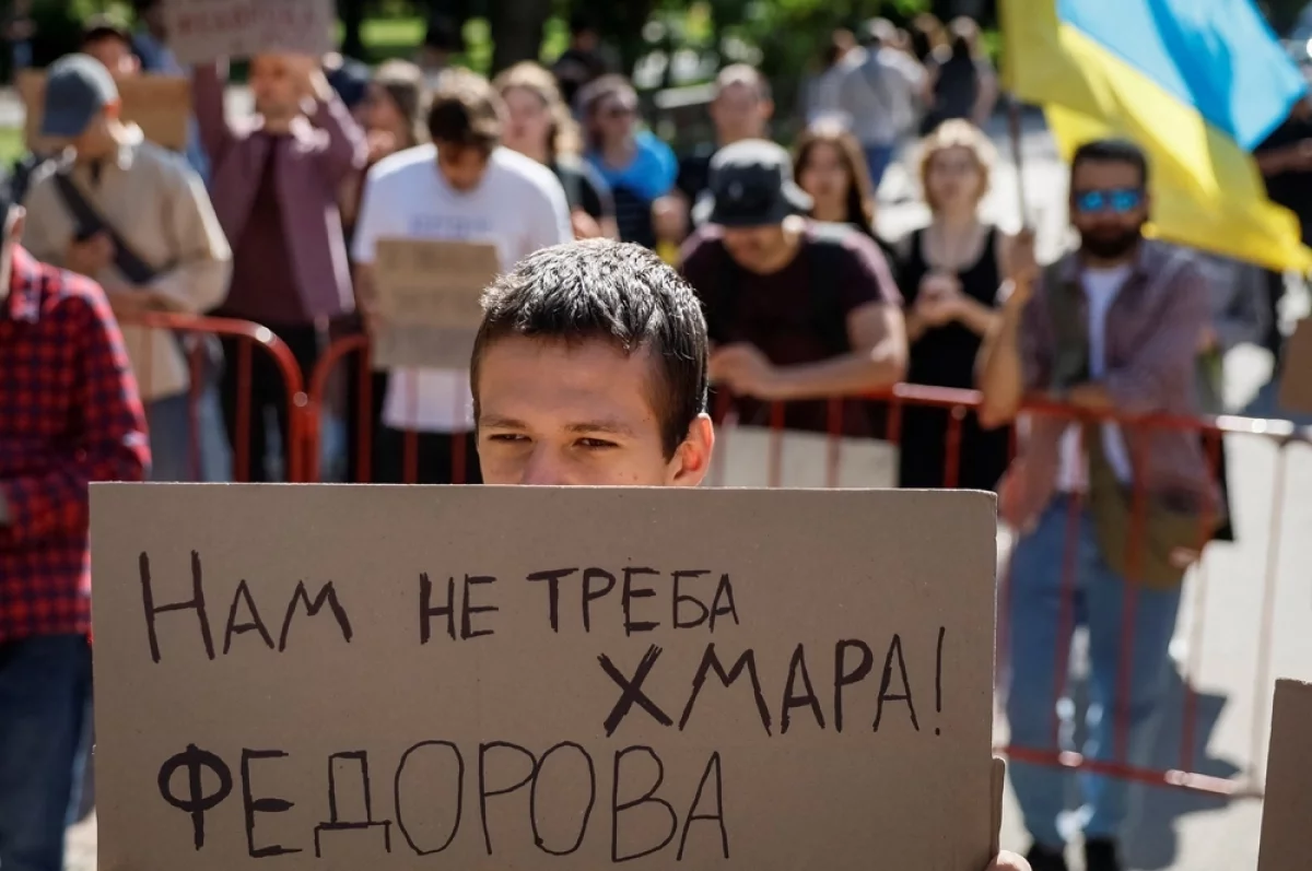 Жабагадюкинг в Киеве. Зеленскому открыли второй фронт, он надеется отбиться