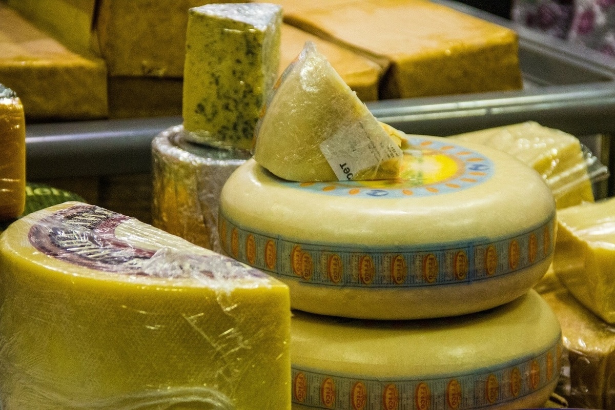 Тульского бизнесмена наказали за санкционные продукты на рынке