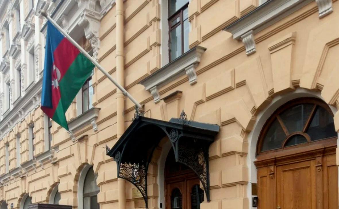 Генконсульству Азербайджана в Петербурге предложили переехать