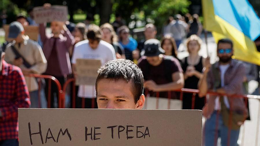 Экс-депутат рады предрек Украине пик политического кризиса осенью