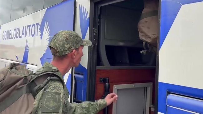 Вернувшийся из плена боец рассказал, почему решил пойти на военную службу