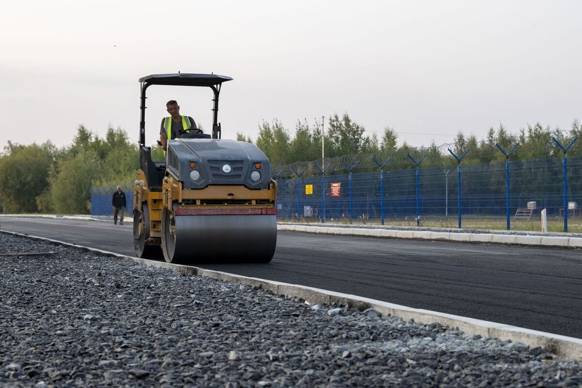 В Новом Уренгое завершается реконструкция трех ключевых улиц
