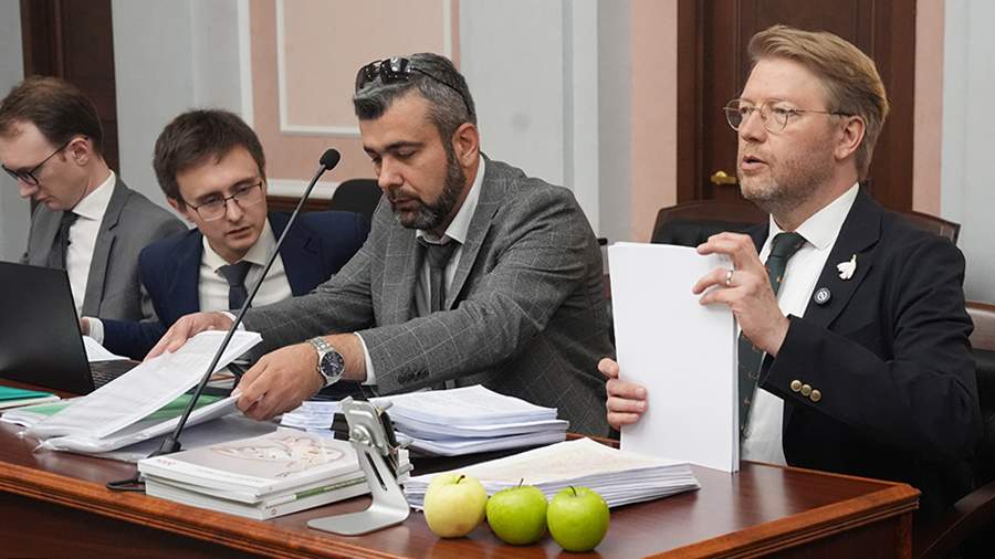 Партию «Яблоко» сняли с выборов в Госдуму. Что известно